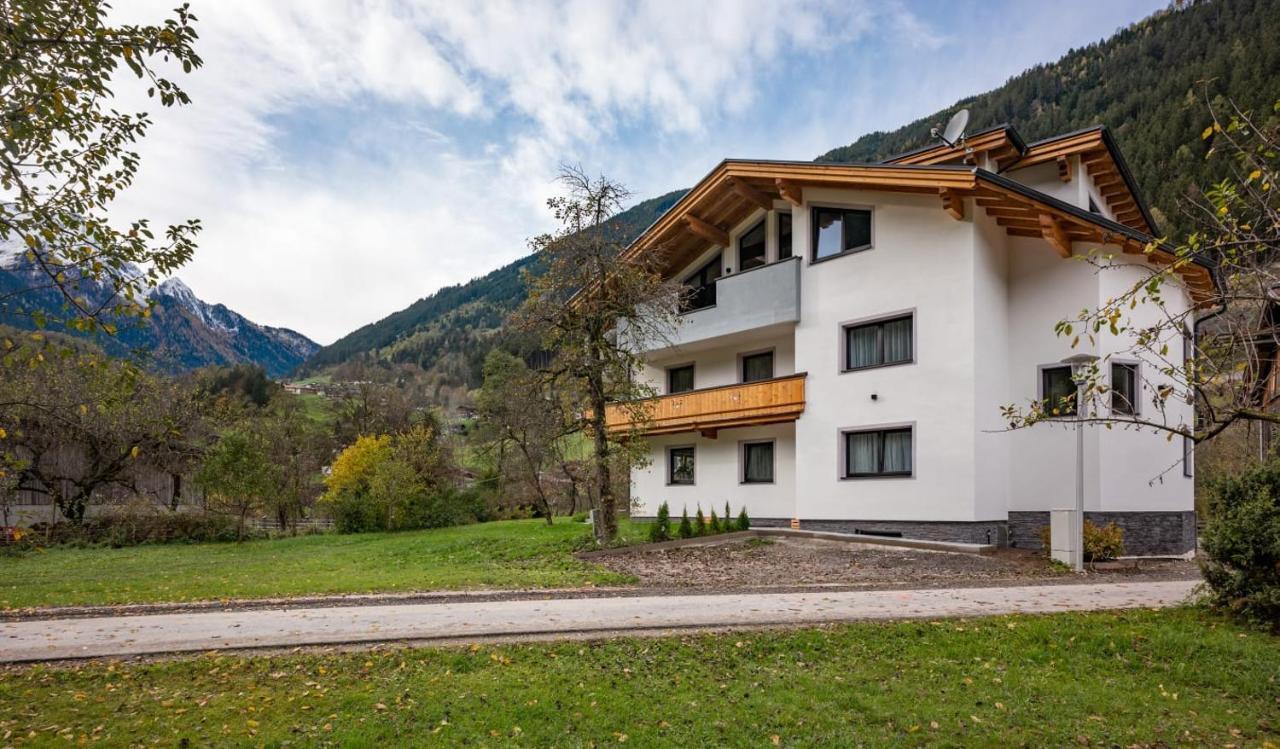 Alpen Apart Michael Apartment Mayrhofen Exterior photo